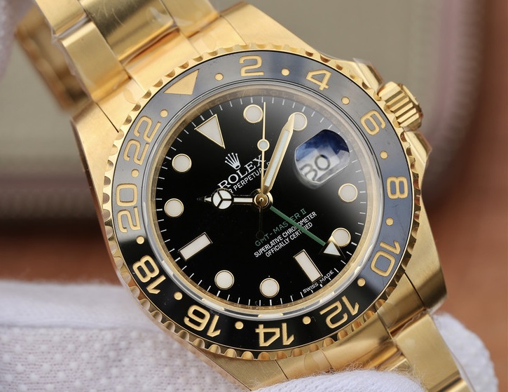 Rolex replica GMT-Master II 116718LN watch