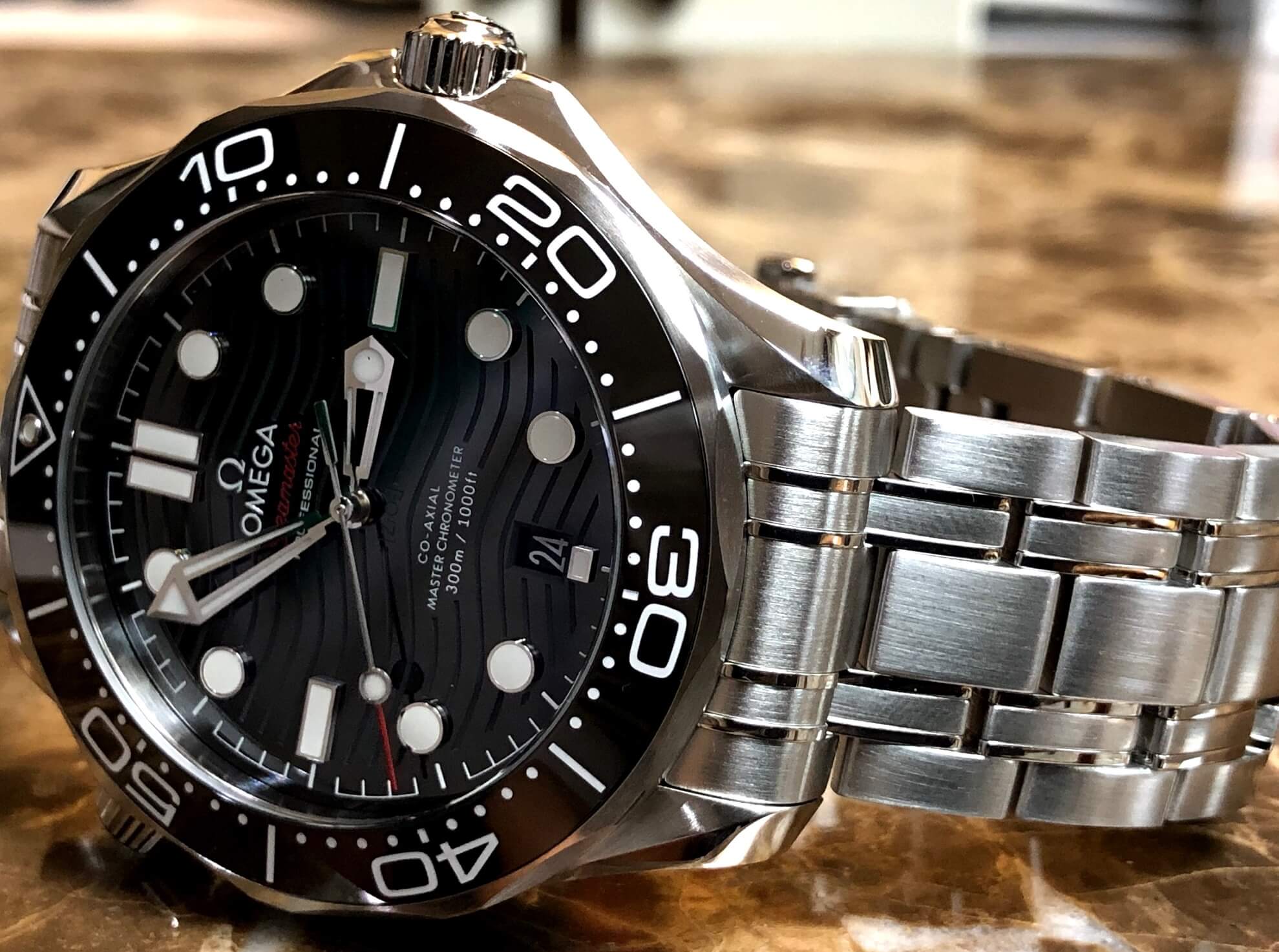 Omega replica Seamaster 300M 210.30.42.20.01.001 watch